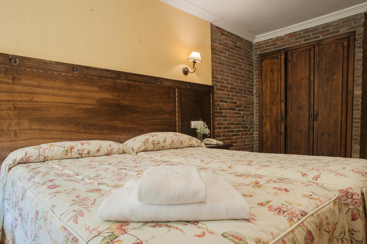 Conjunto Hotelero La Pasera Soto De Cangas Exterior foto